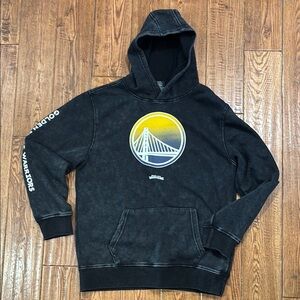 NBA Black and Yellow Golden State Warriors Sweatshirt